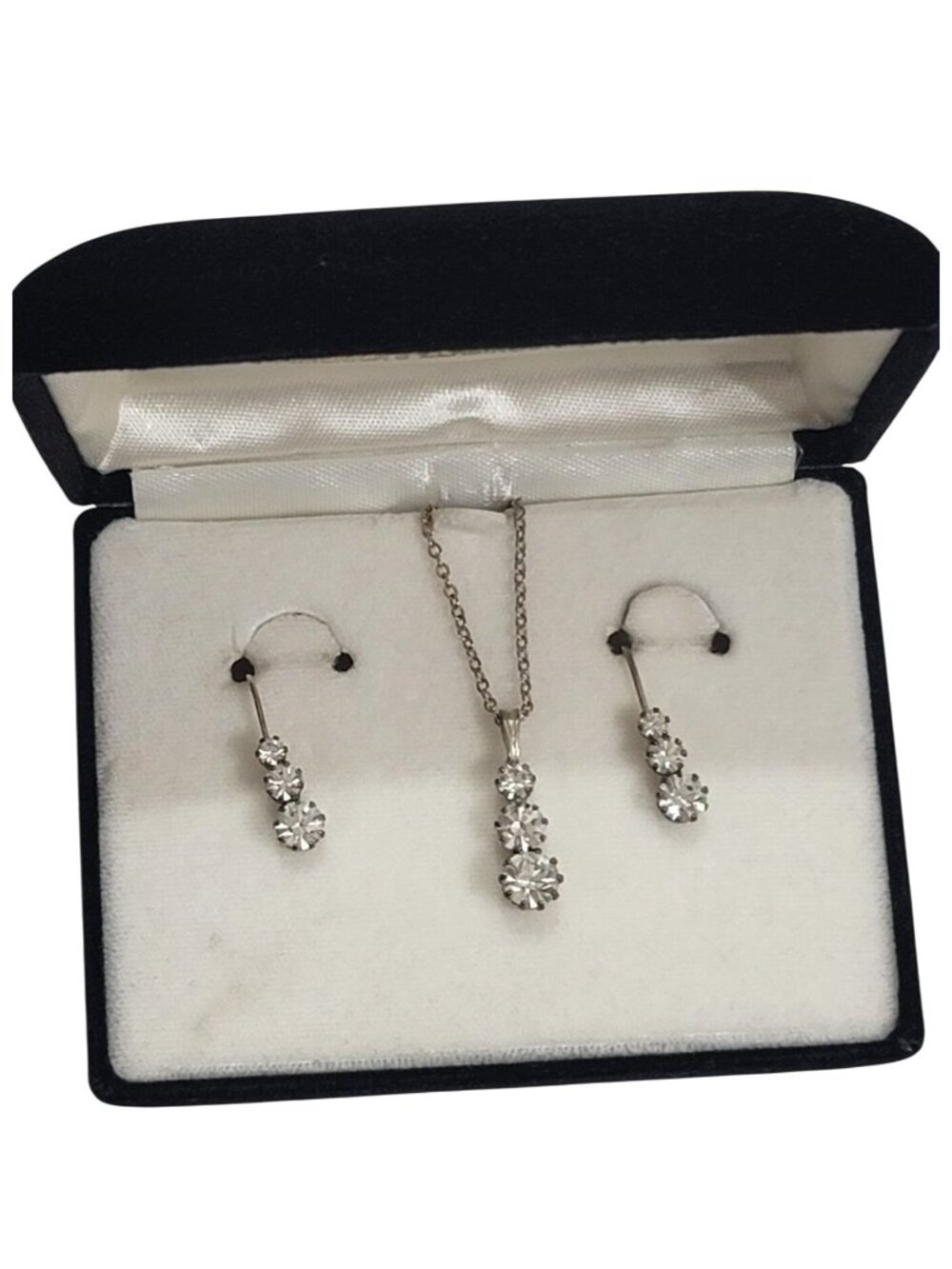 Necklace Earrings Set With Dangle Pendant & Round Crystals Silver Tone Jewelry I